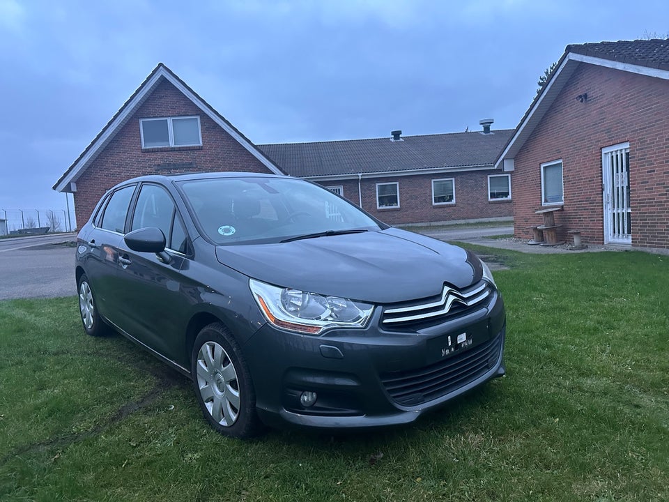 Citroën C4 1,6 e-HDi 115 Exclusive E6G 5d