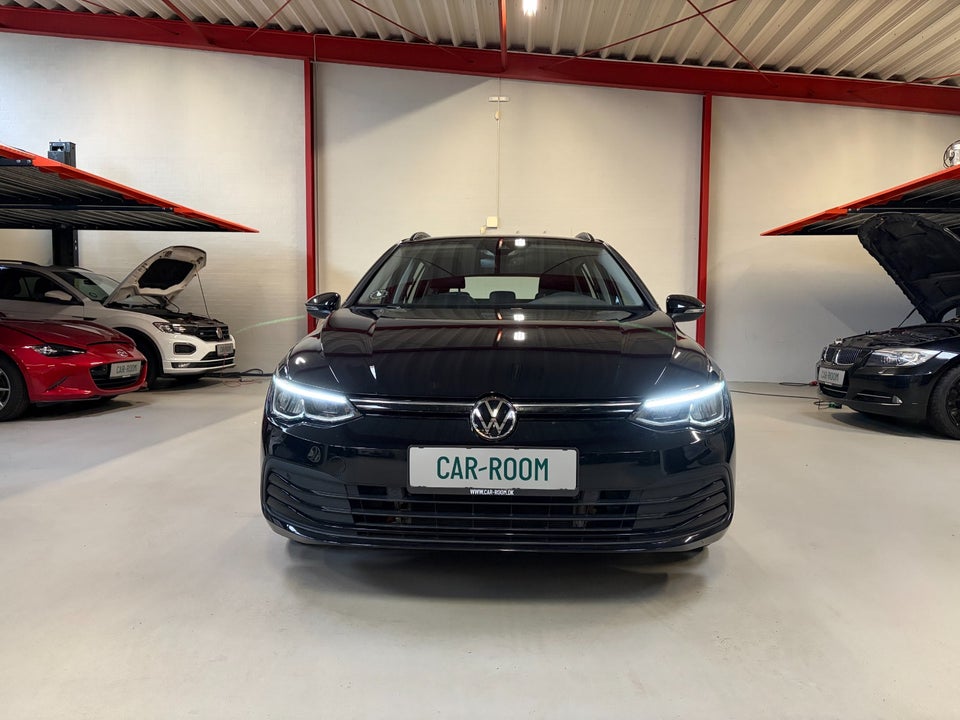 VW Golf VIII 1,5 eTSi 130 Life Variant DSG 5d