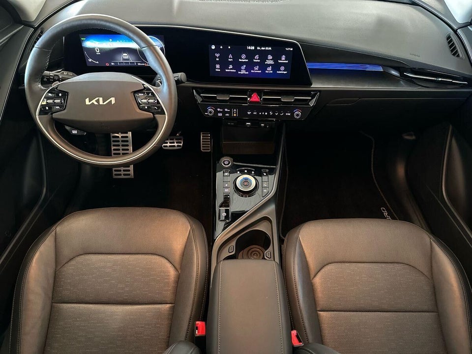 Kia Niro 64 EV Upgrade 5d