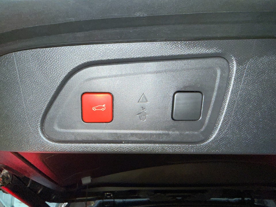 Citroën C5 Aircross 1,6 Hybrid Shine Sport EAT8 5d