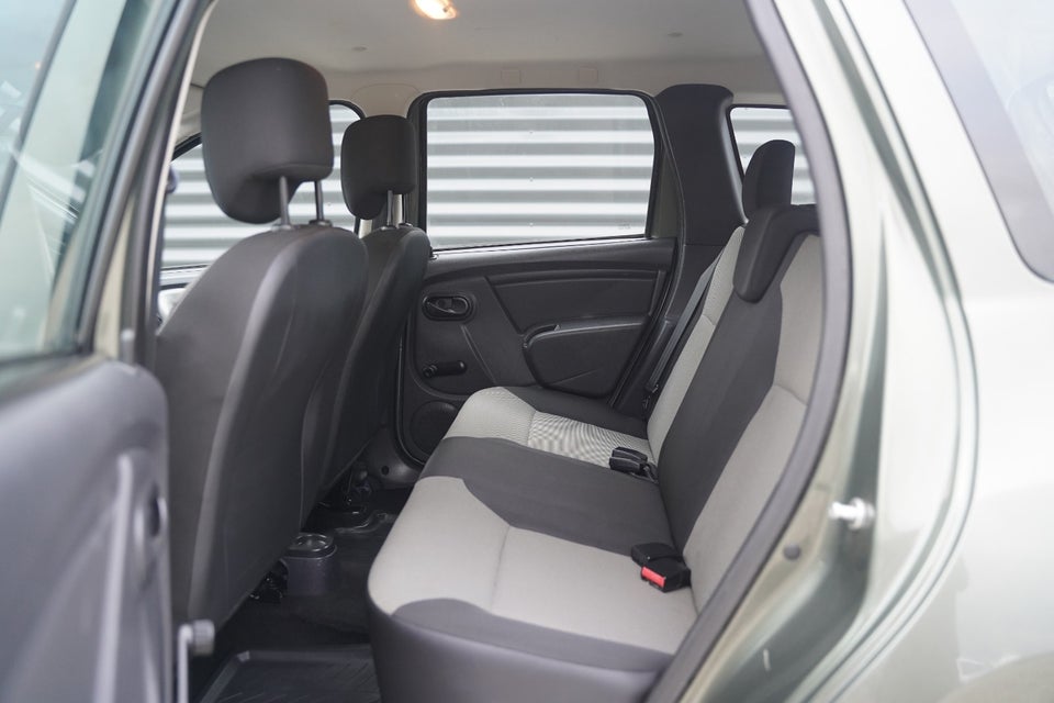 Dacia Duster 1,6 16V Ambiance 5d