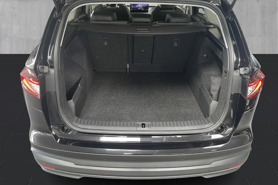 Skoda Enyaq 50 iV Loft 5d