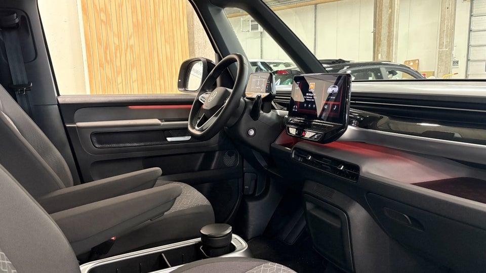 VW ID.Buzz 77 Pro SWB 5d