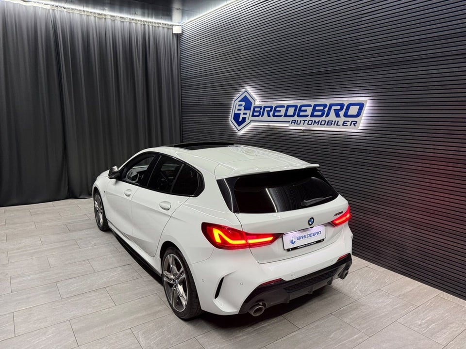 BMW M135i 2,0 Connected xDrive aut. 5d