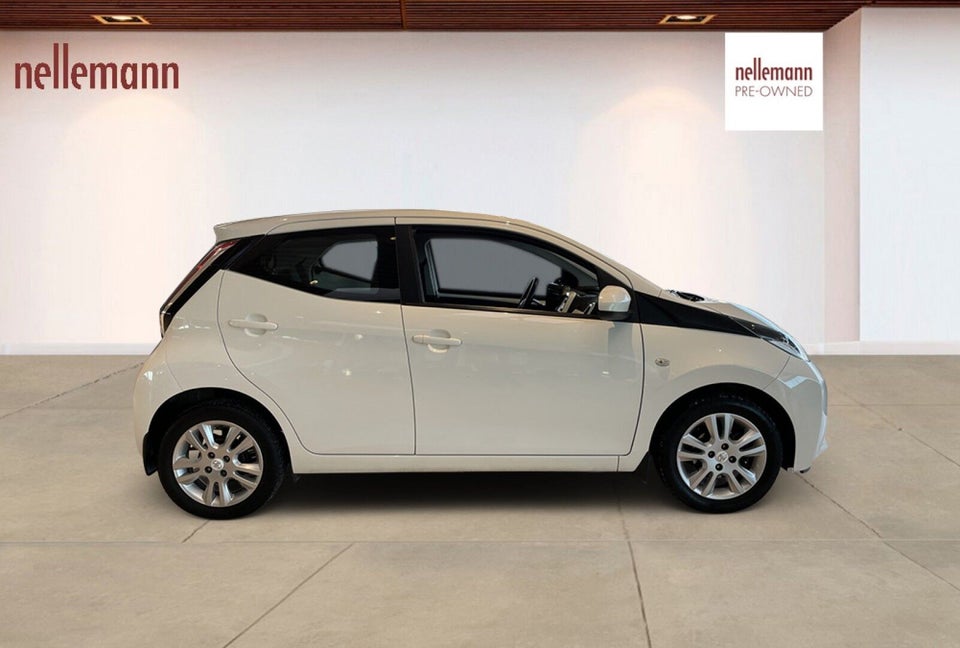 Toyota Aygo 1,0 VVT-i x-play 5d