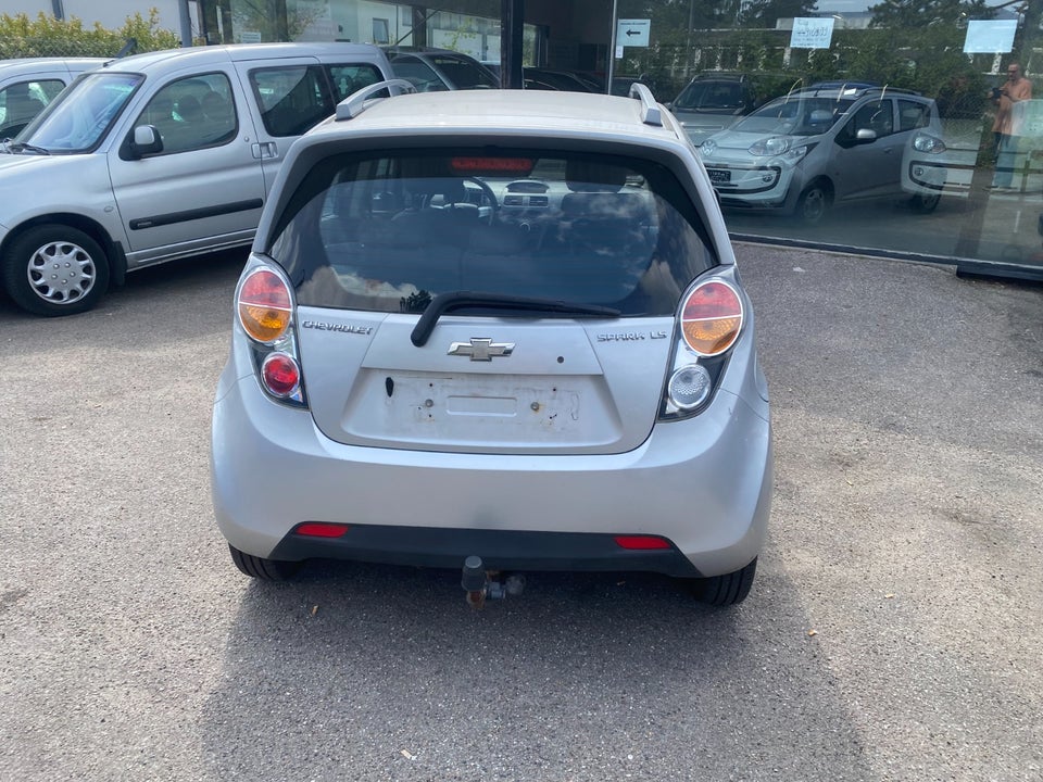 Chevrolet Spark 1,0 LS 5d