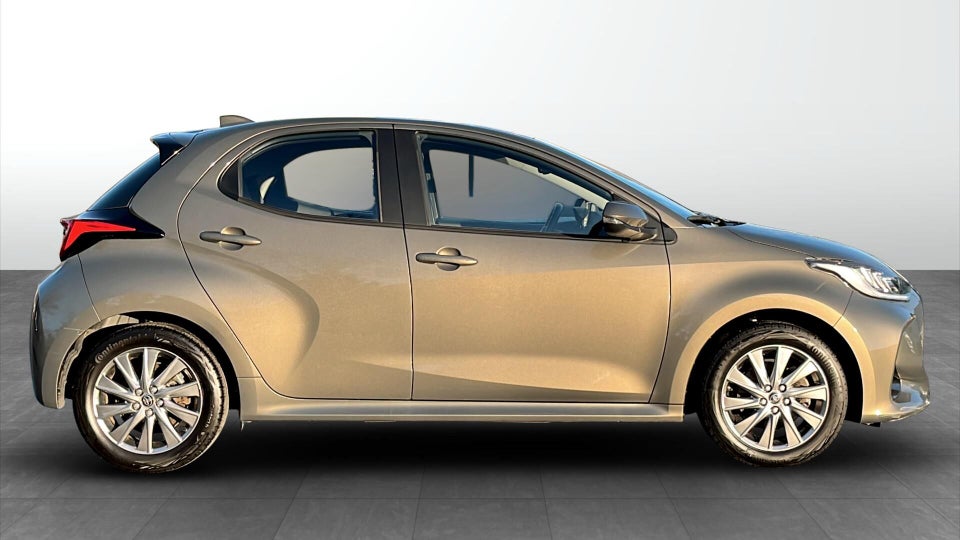 Toyota Yaris 1,5 Hybrid Active Tech e-CVT 5d