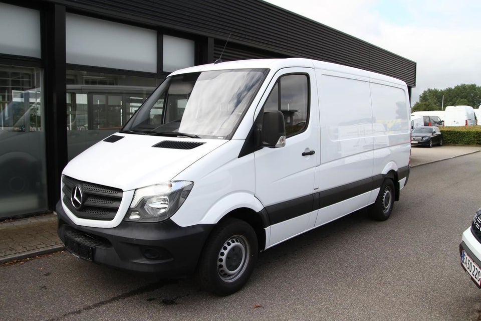 Mercedes Sprinter 211 2,2 CDi R2 Kassevogn 5d