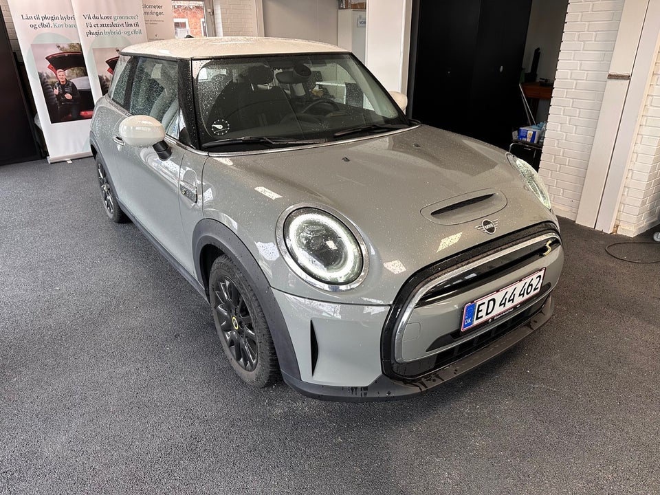 MINI Cooper SE Classic Trim 3d