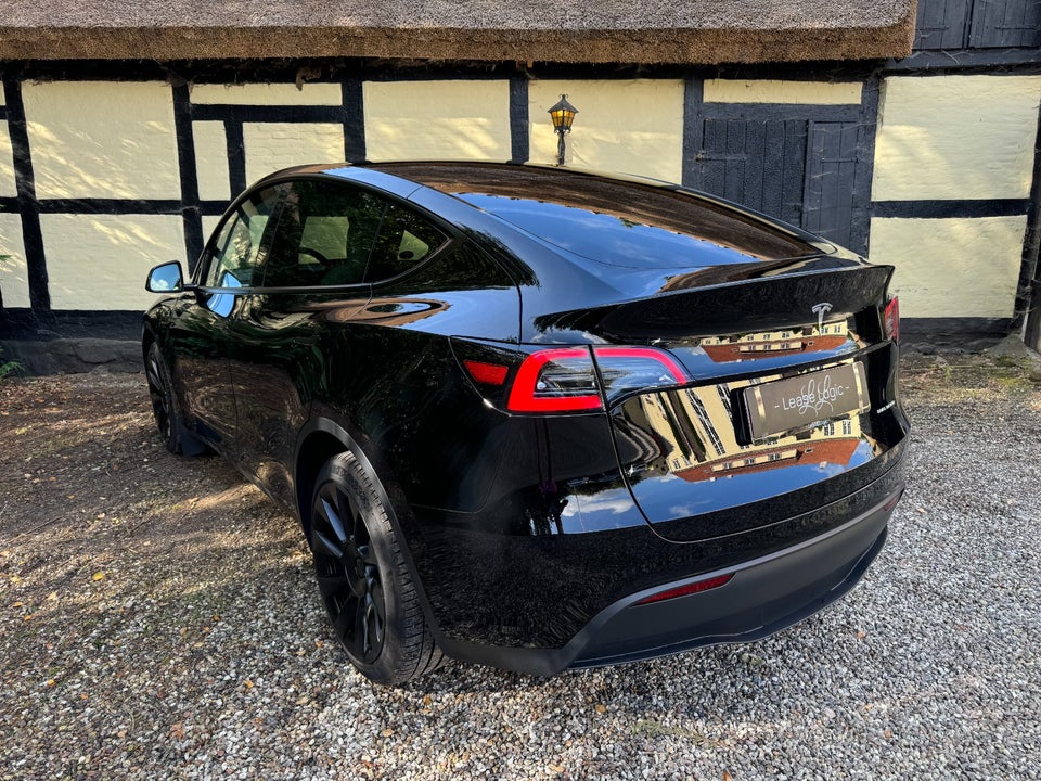 Tesla Model Y Long Range AWD 5d