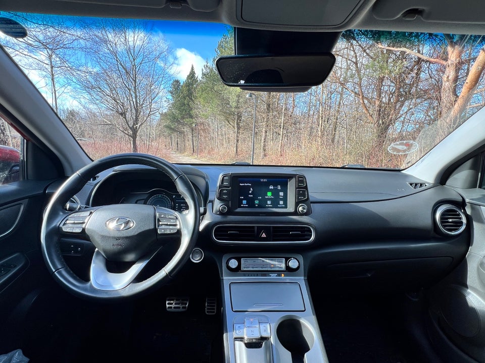 Hyundai Kona 64 EV Essential 5d
