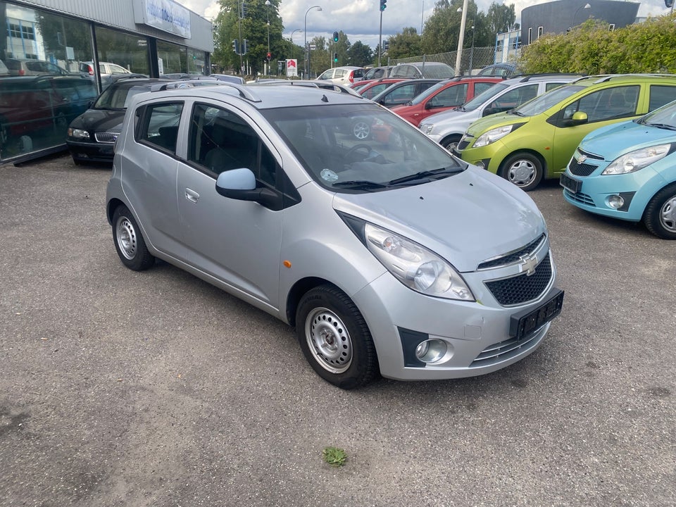 Chevrolet Spark 1,0 LT 5d