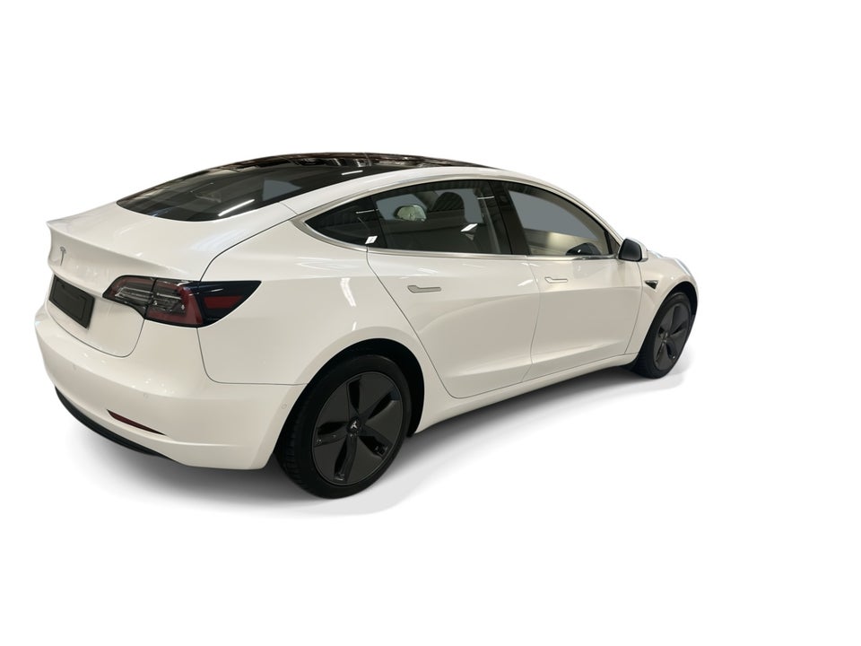 Tesla Model 3 Standard Range+ RWD 4d