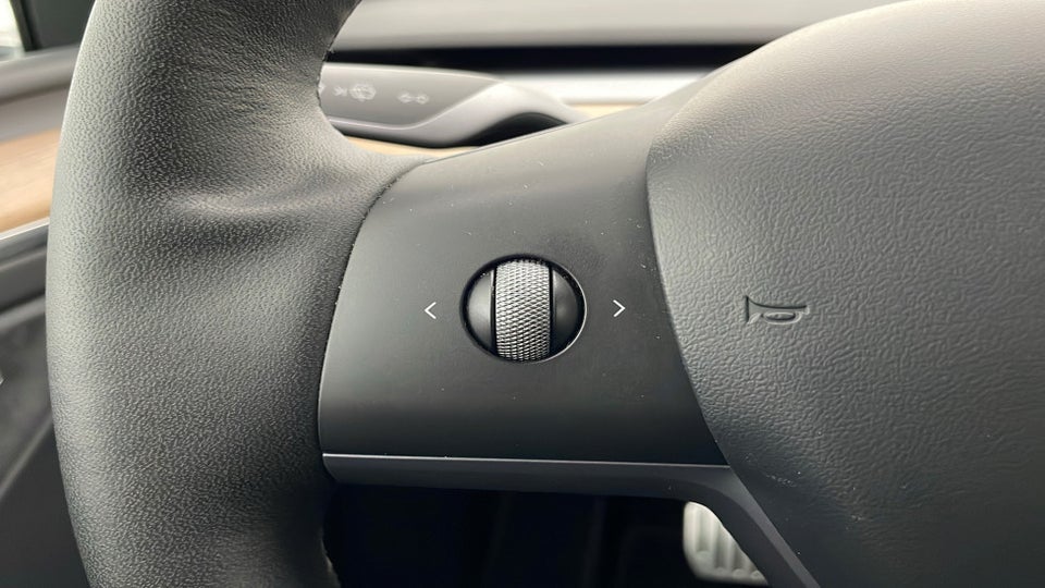 Tesla Model Y Performance AWD 5d