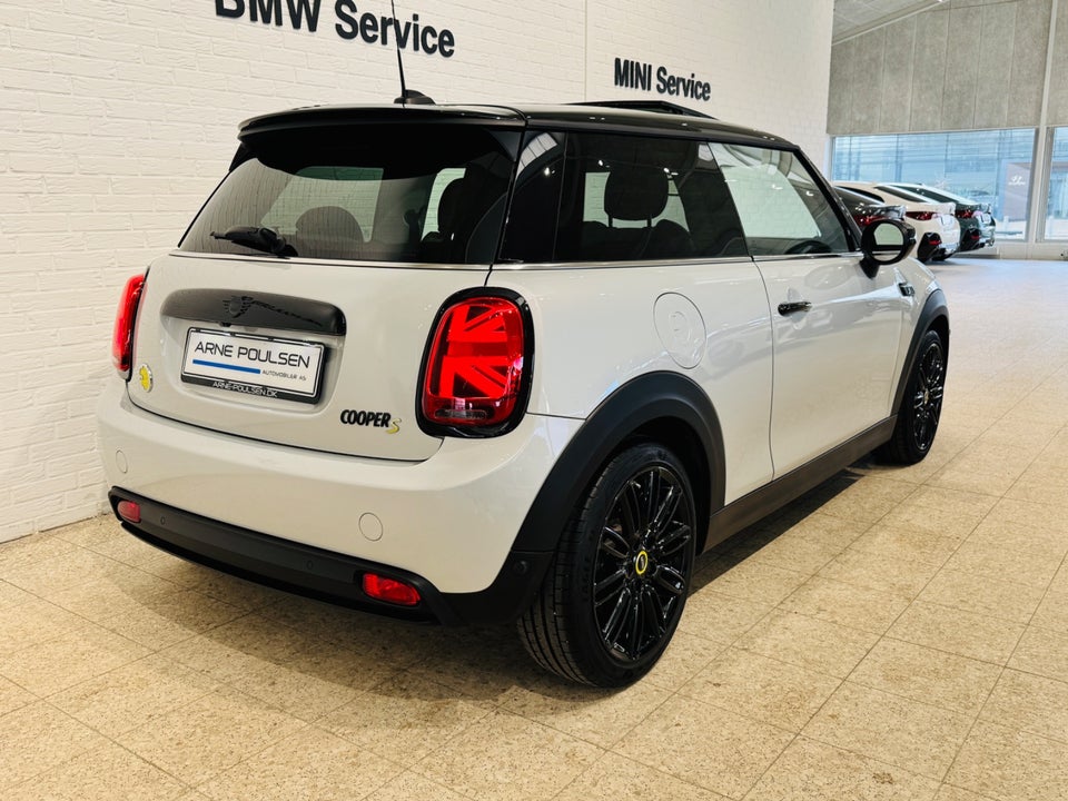 MINI Cooper SE Edition Premium Plus 3d