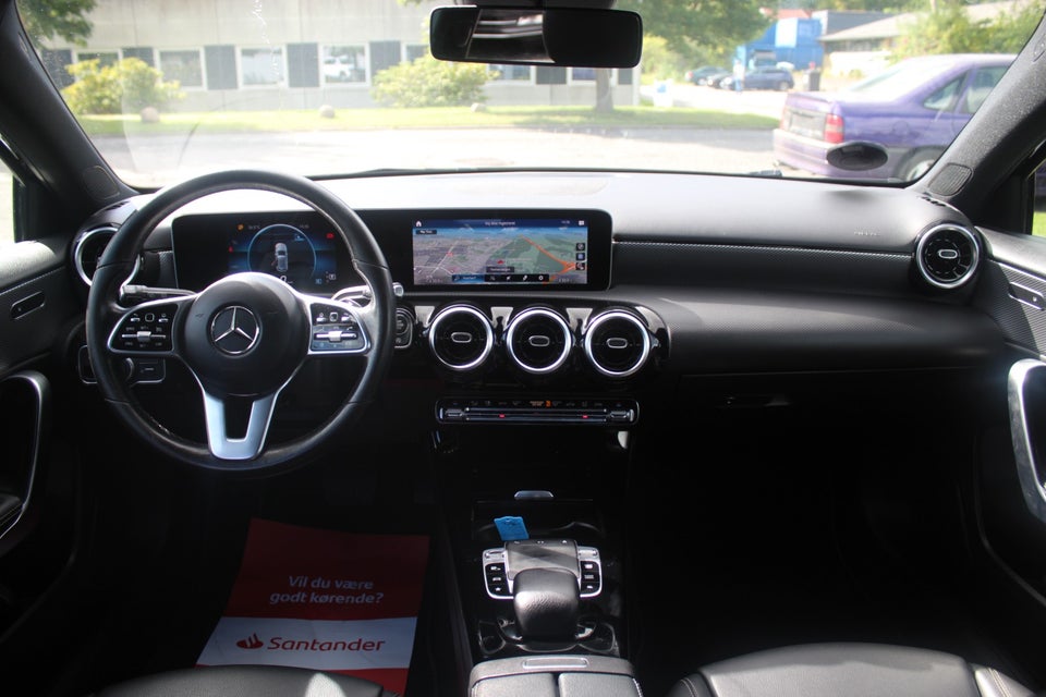 Mercedes A200 1,3 Progressive Line aut. 5d
