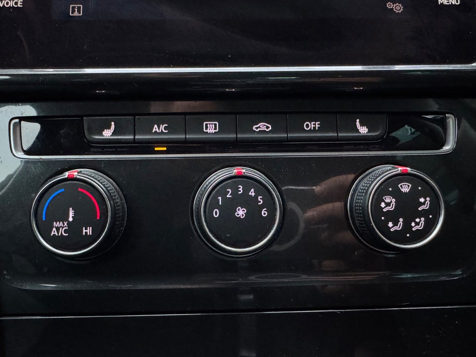 VW Golf VII 1,6 TDi 115 Comfortline Variant DSG 5d