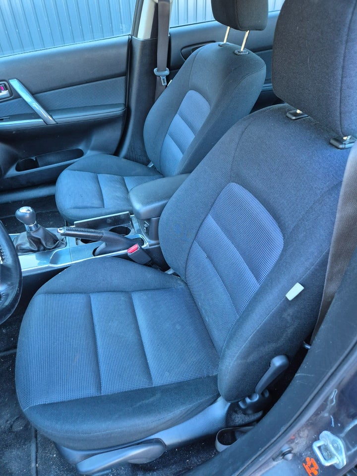 Mazda 6 2,0 Advance 4d