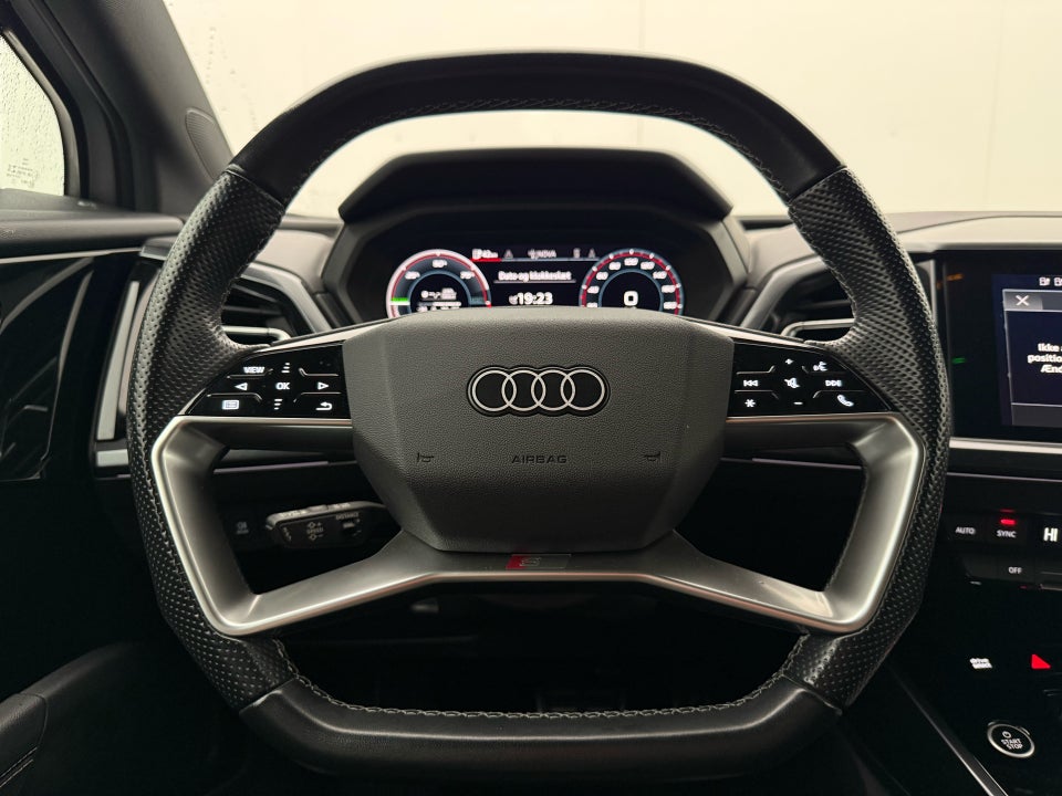Audi Q4 e-tron 40 S-line Sportback 5d