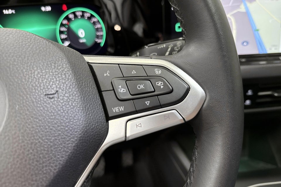 VW Golf VIII 1,4 eHybrid DSG 5d