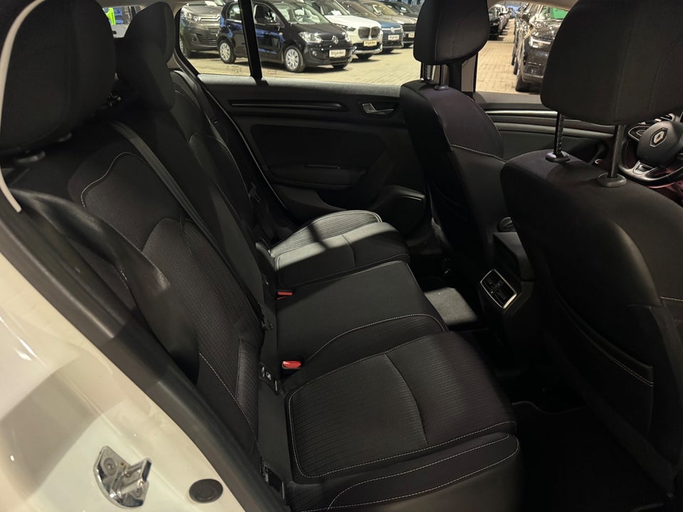 Renault Megane IV 1,5 dCi 110 Zen Sport Tourer EDC 5d