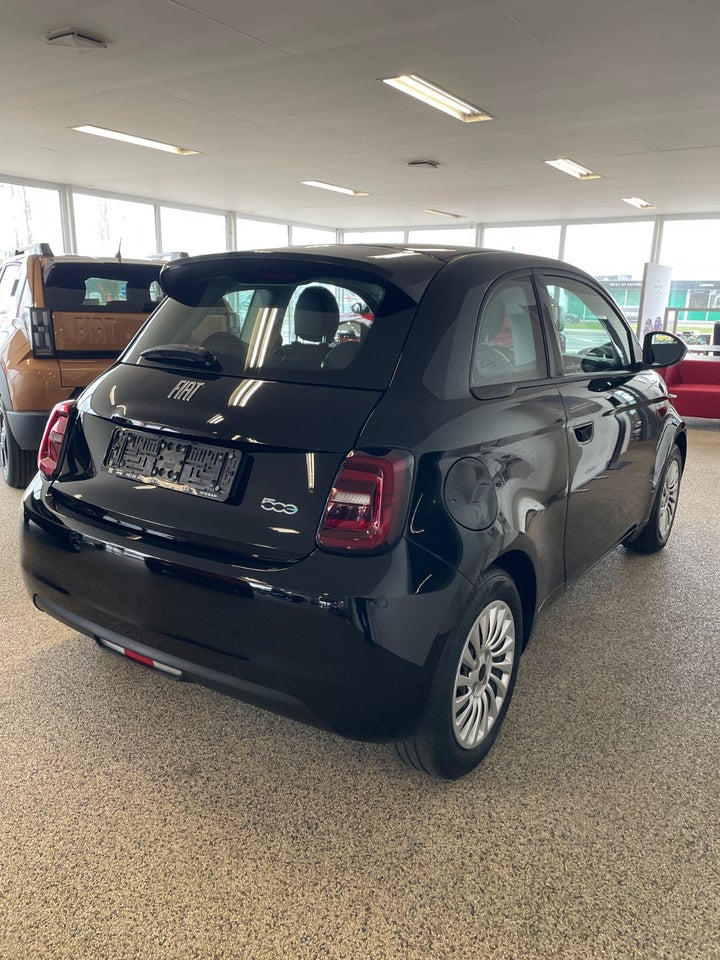 Fiat 500e 42 Icon 3d