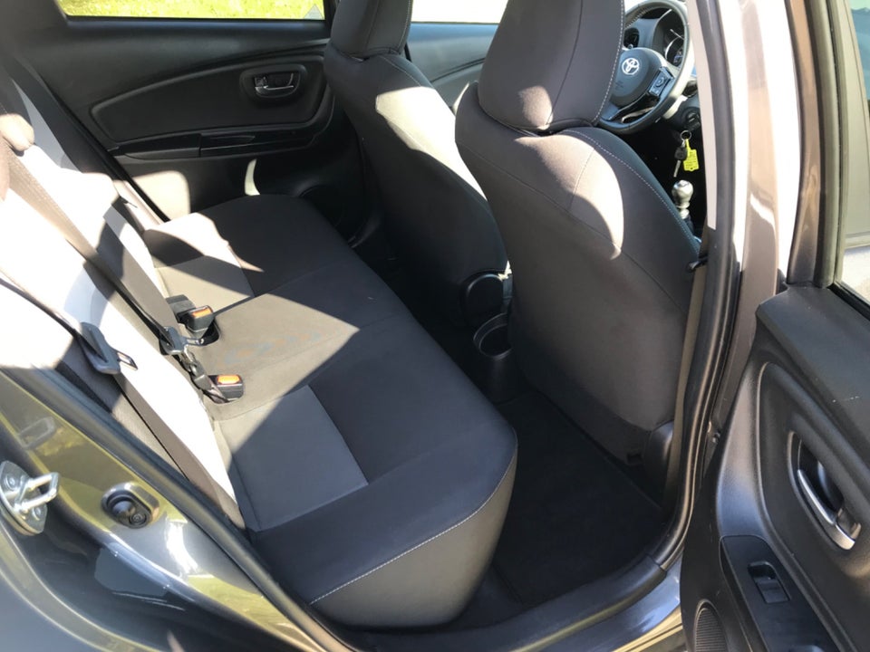 Toyota Yaris 1,5 VVT-i T2 Premium 5d