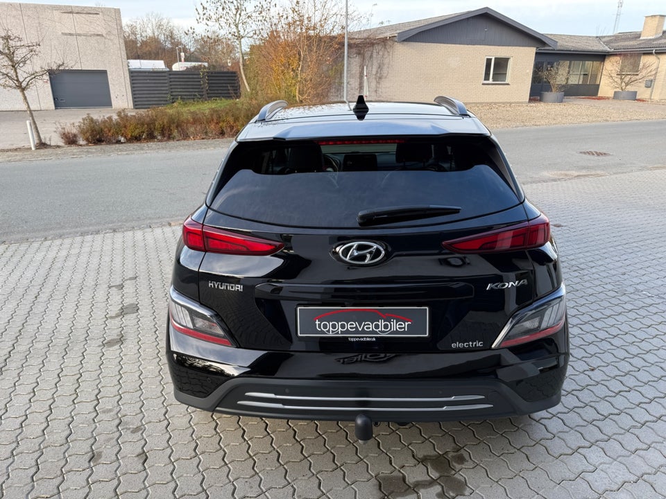 Hyundai Kona 64 EV Ultimate 5d