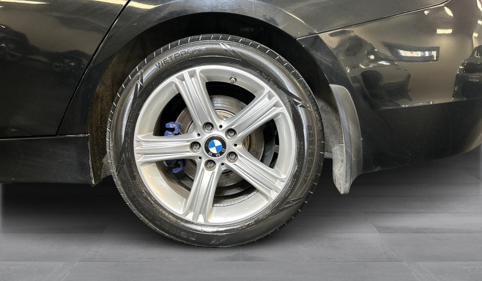 BMW 320d 2,0 Touring 5d