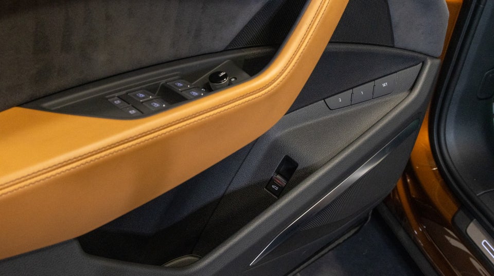 Audi e-tron 55 S-line quattro 5d