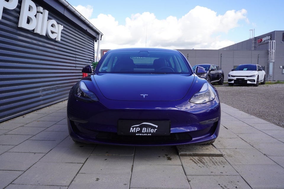 Tesla Model 3 Long Range AWD 4d