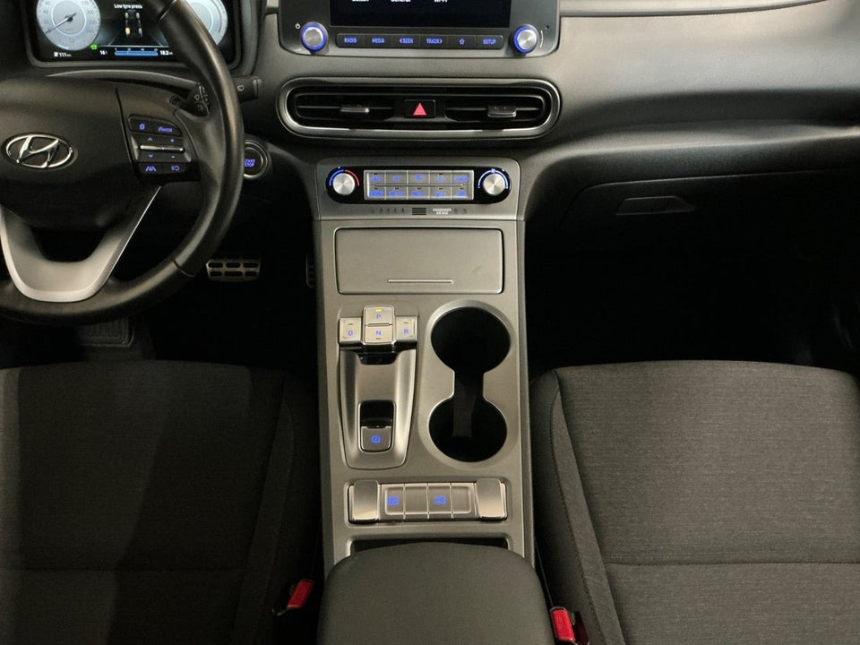 Hyundai Kona 39 EV Essential 5d