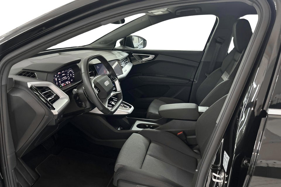 Audi Q4 e-tron 45 Progress 5d