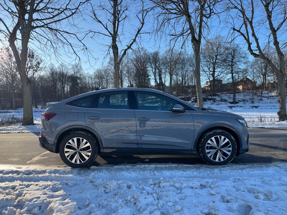Audi Q4 e-tron 35 Advanced 5d
