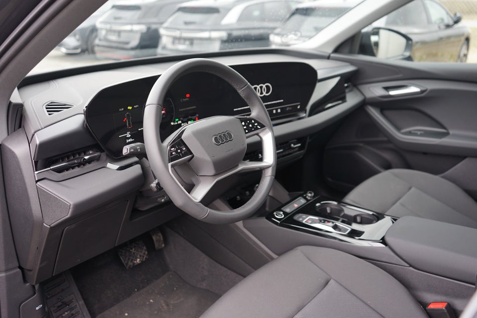 Audi Q6 e-tron Progress performance 5d