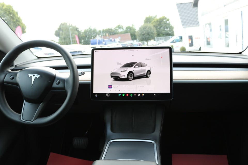Tesla Model Y Long Range AWD 5d