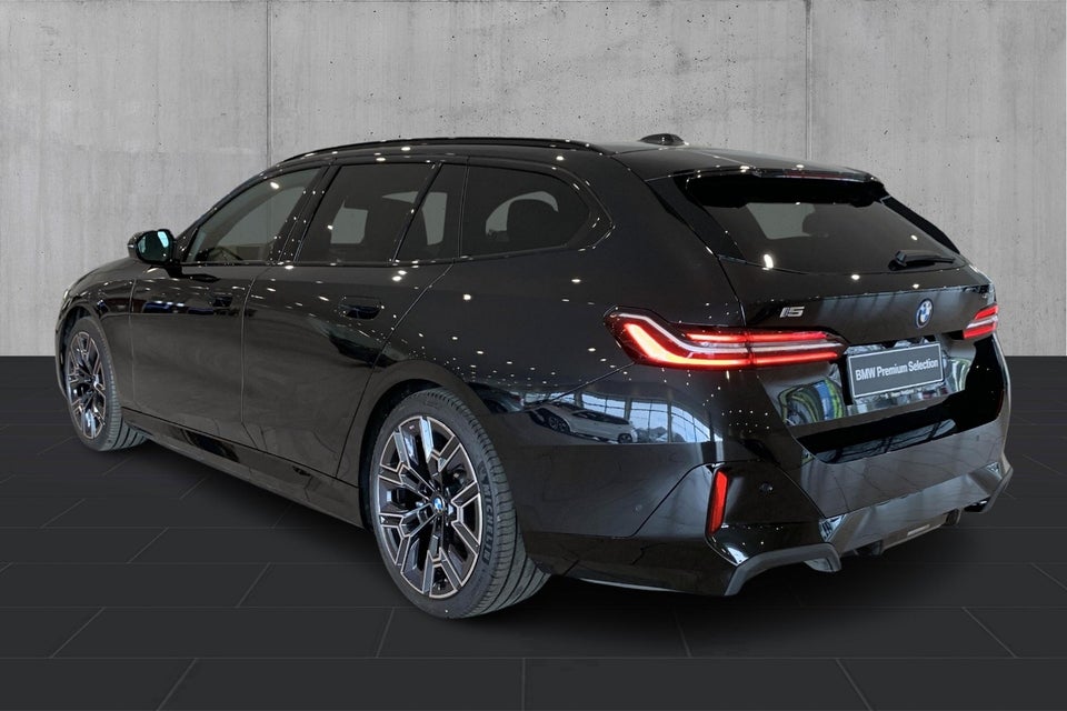 BMW i5 eDrive40 Touring Fully Charged 5d