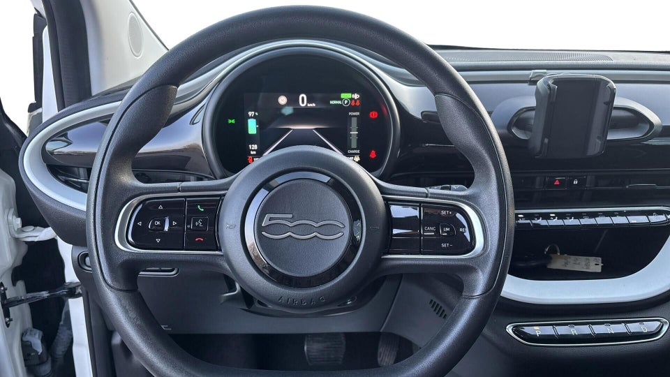 Fiat 500e 24 Action 3d