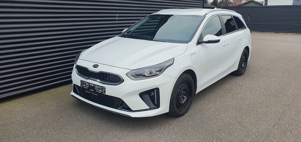 Kia Ceed 1,6 PHEV Upgrade Premium+ SW DCT 5d