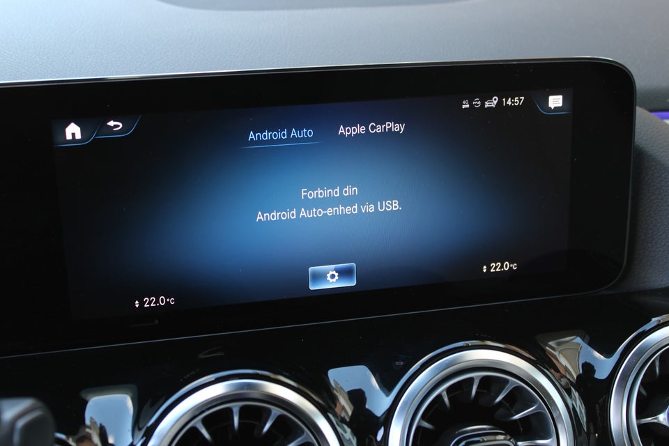 Mercedes EQA250+ Progressive 5d