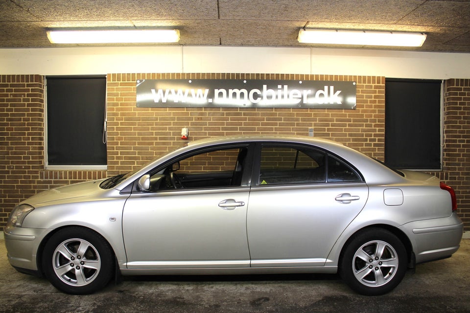 Toyota Avensis 1,8 VVT-i Sol 4d