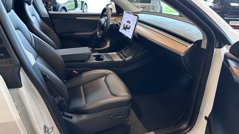 Tesla Model Y Performance AWD 5d