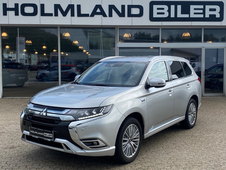 Mitsubishi Outlander 2,4 PHEV Intense CVT 4WD 5d