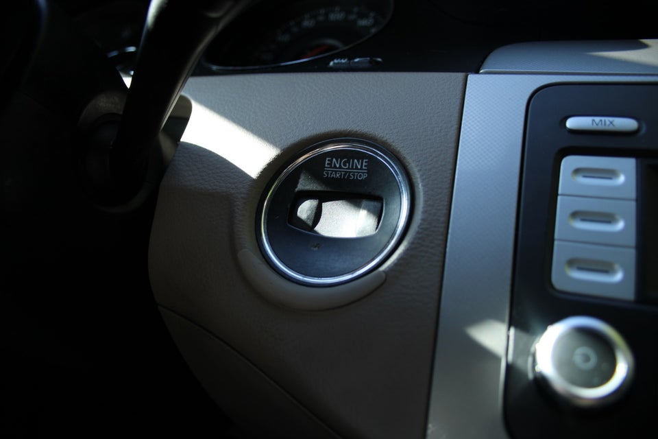 VW Passat 2,0 TDi 140 Comfortline Variant DSG 5d