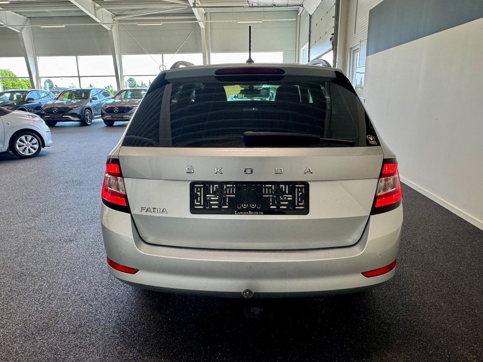 Skoda Fabia 1,0 MPi 60 Celebration Combi 5d
