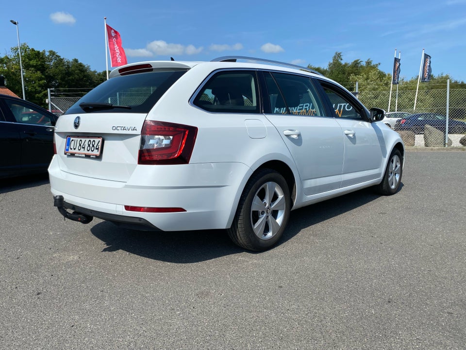 Skoda Octavia 2,0 TDi 150 Celebration+ Combi DSG 5d