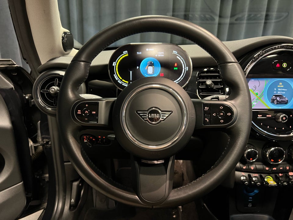 MINI Cooper SE Classic Trim 3d