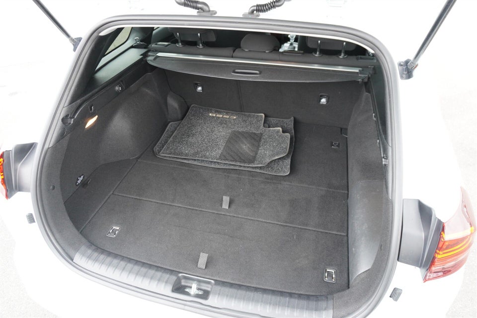 Kia Ceed 1,6 PHEV Prestige SW DCT 5d