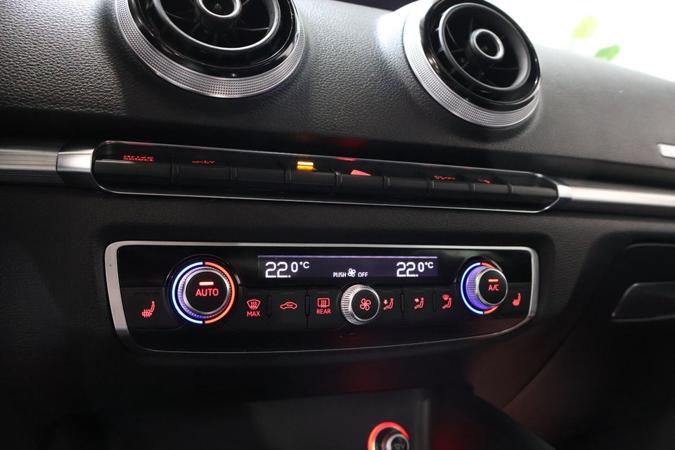 Audi A3 1,4 e-tron Ambition Sportback S-tr. 5d