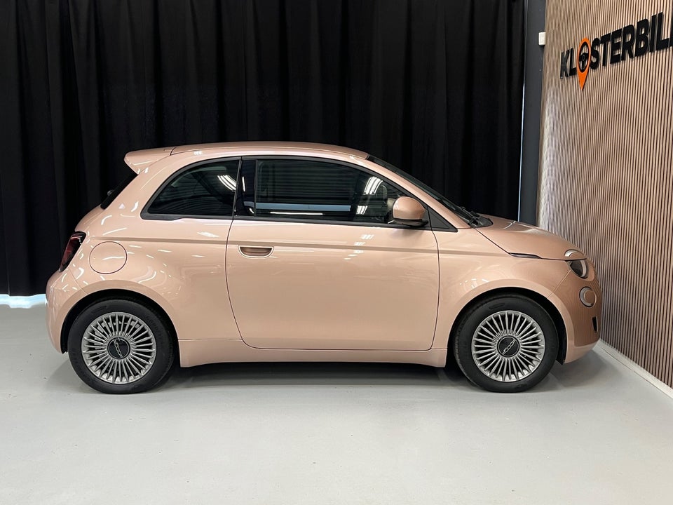 Fiat 500e 42 Icon 3d
